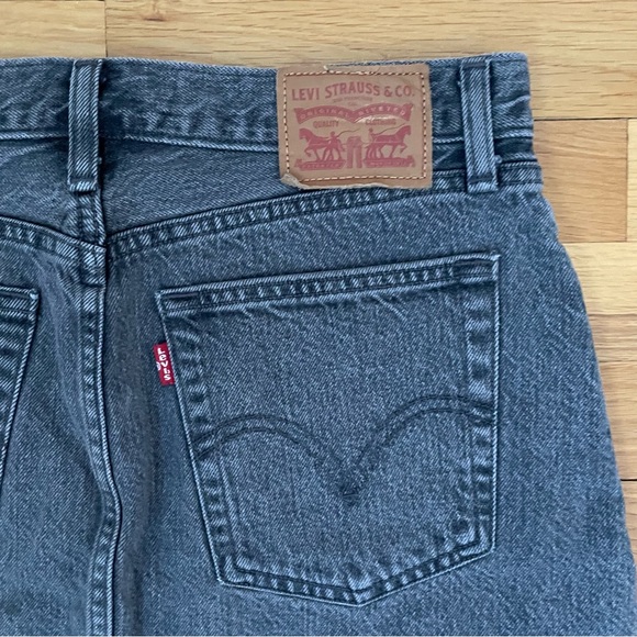 Levi’s mini skirt size 28 - Picture 4 of 5